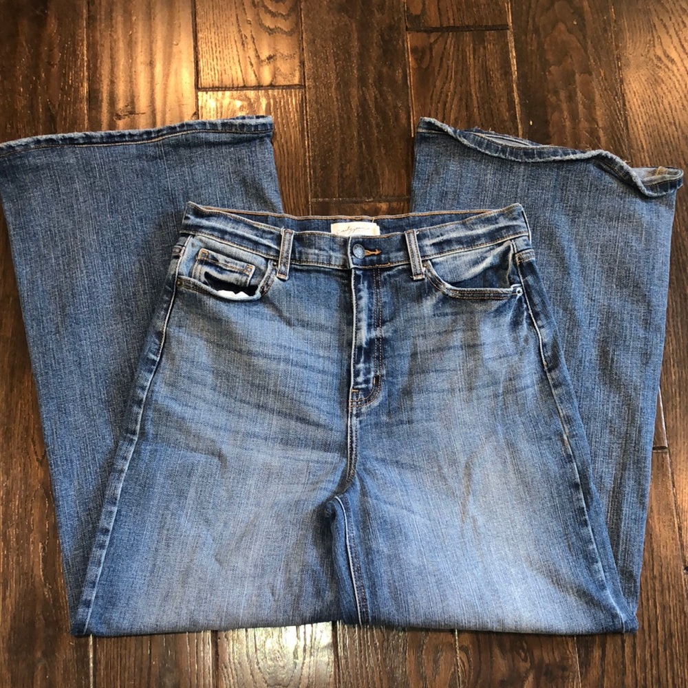 Carly Jean wide leg jeans size 11
